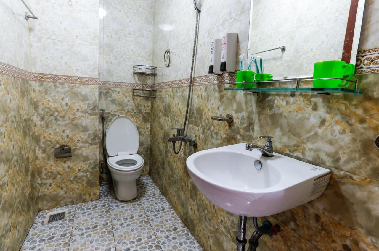 Oyo 395 Anh Quoc Hotel Ho Chi Minh-stad Buitenkant foto